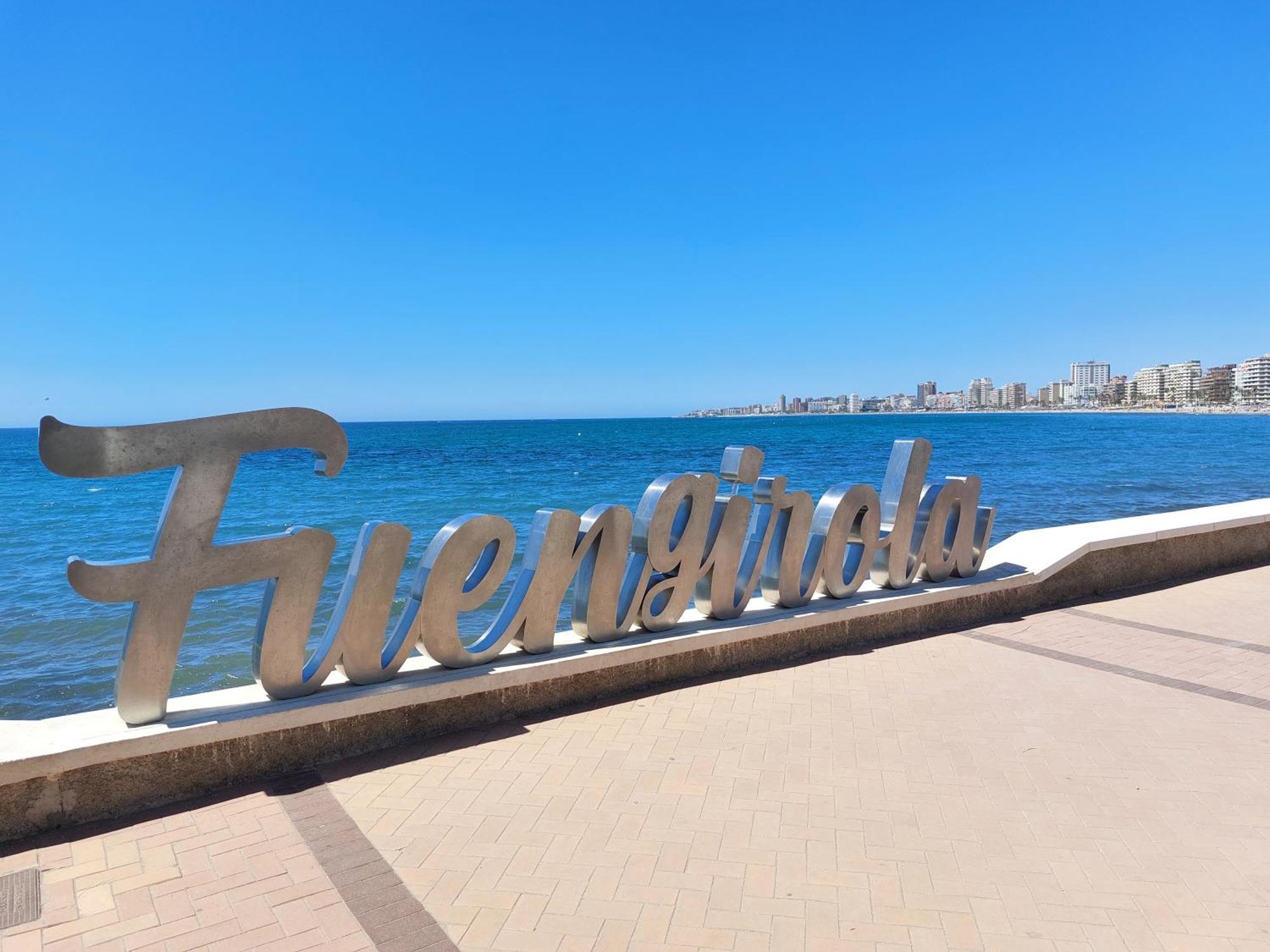 Estudio Con Piscina Y Parking, Playa A 4 Min A Pie, Tren A 2 Min Fuengirola Exterior photo