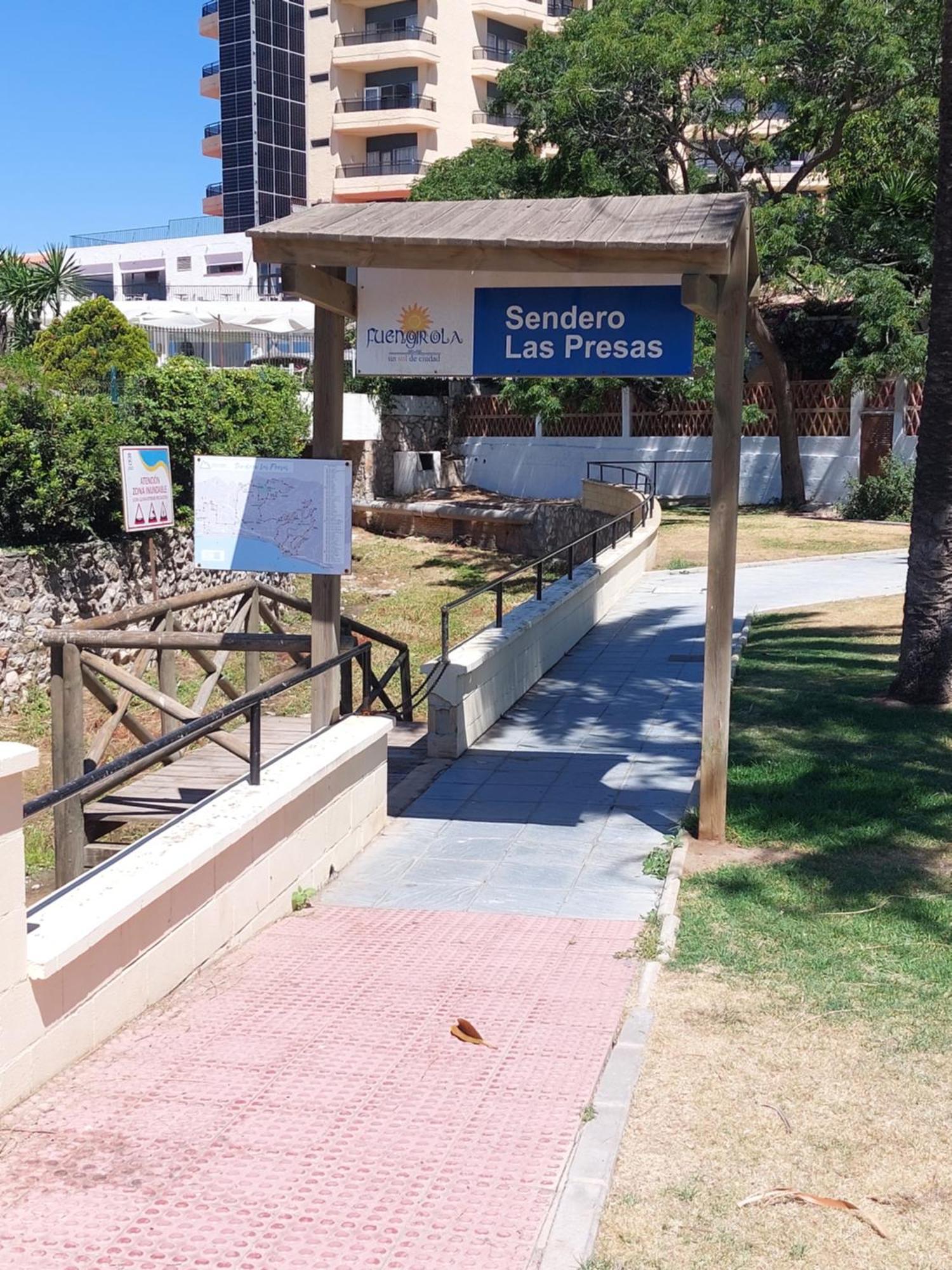 Estudio Con Piscina Y Parking, Playa A 4 Min A Pie, Tren A 2 Min Fuengirola Exterior photo