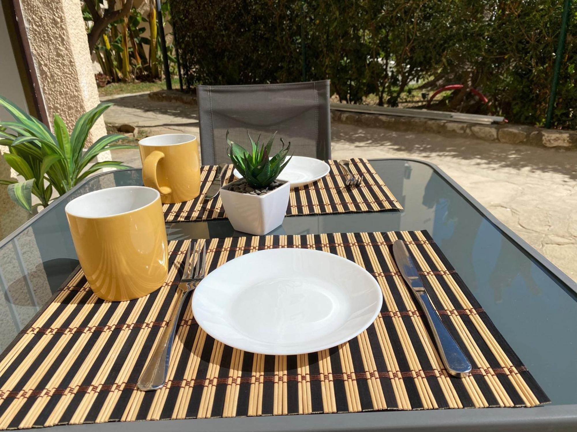 Estudio Con Piscina Y Parking, Playa A 4 Min A Pie, Tren A 2 Min Fuengirola Exterior photo