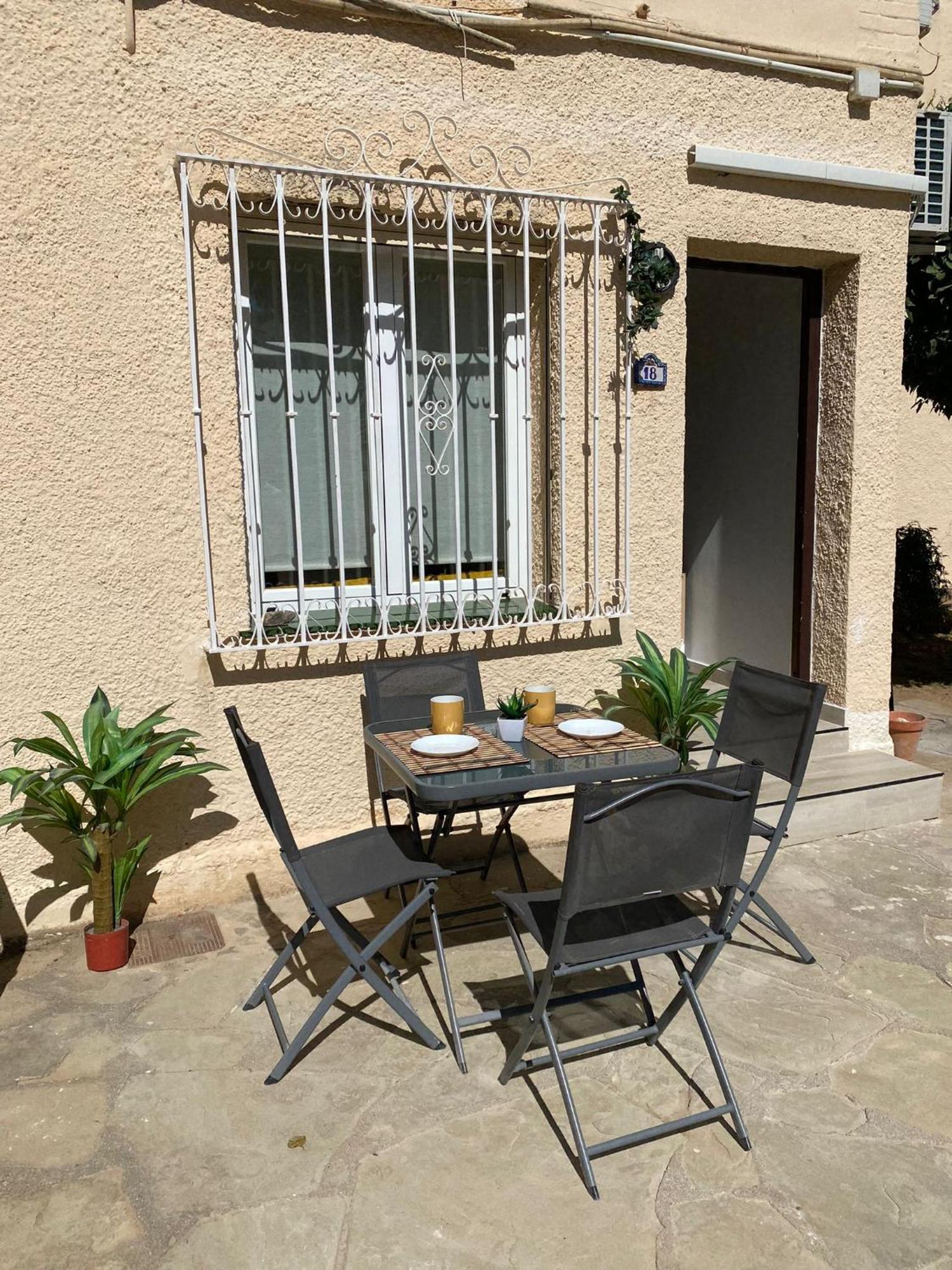 Estudio Con Piscina Y Parking, Playa A 4 Min A Pie, Tren A 2 Min Fuengirola Exterior photo
